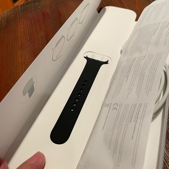 Apple Watch Series 1, 42mm aluminum case - Picture 2 of 5